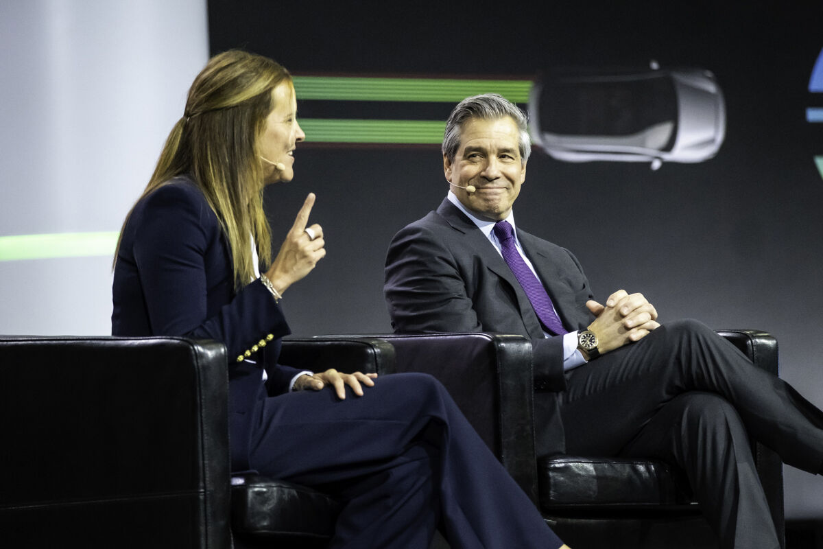  Automotive News Senior Vice President of Editorial Chrissy Taylor, left, interviews John Bozzella, president and CEO of the Alliance for Automotive Innovation during a fireside chat at the Detroit Auto Show Thursday, Jan. 15, 2026. 