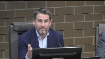  Sterling Heights Mayor Michael Taylor speaks at the Jan. 20 City Council meeting. 