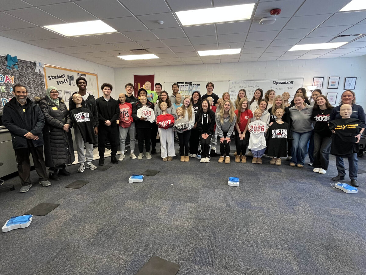  Members of Ahmad’s family attended a CPR and AED training session by Corewell Health, alongside student leaders at Troy High School and Corewell staff. 