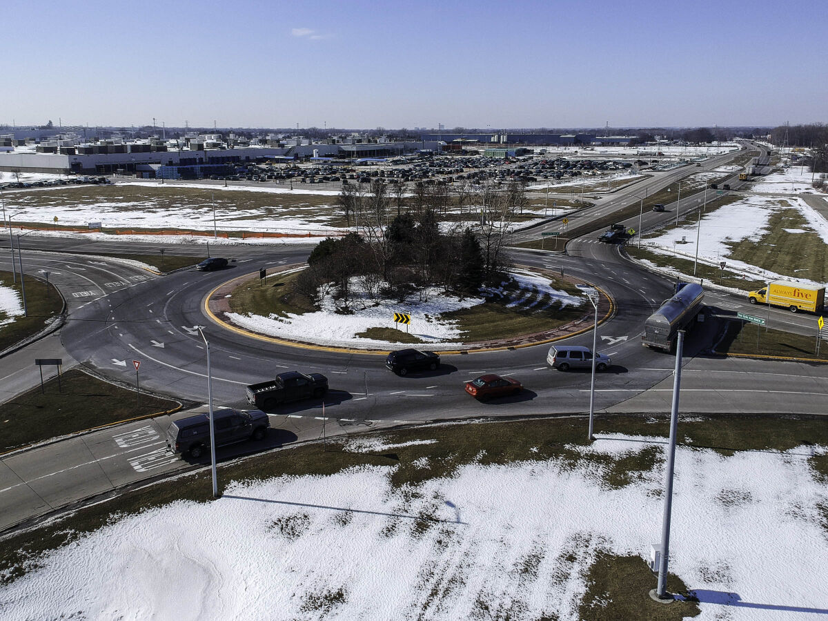  A Sterling Heights government review of crashes in the roundabout at Van Dyke Avenue and 18 1/2 Mile Road showed no fatalities or serious injuries from 2019-2025. 