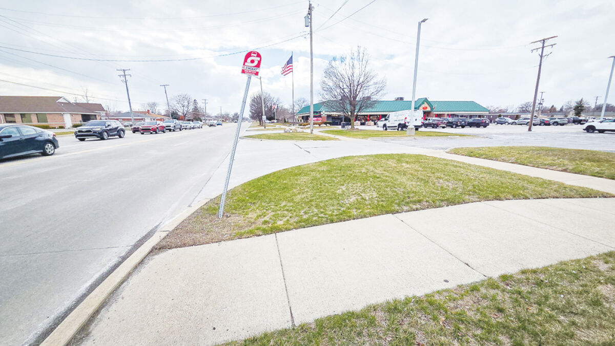  Bus riders in Warren will soon have new places to wait along Schoenherr and Dequindre roads after the City Council approved funding for three new SMART bus shelters. 