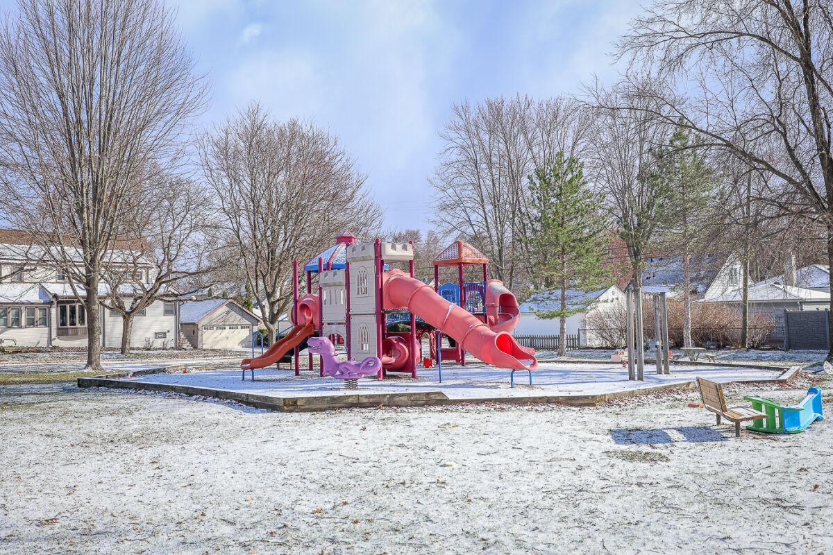  Royal Oak is looking to improve the playground equipment at Fernwood Park, which is south of Catalpa Drive and east of Woodward Avenue. 