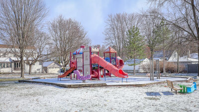  Royal Oak is looking to improve the playground equipment at Fernwood Park, which is south of Catalpa Drive and east of Woodward Avenue. 