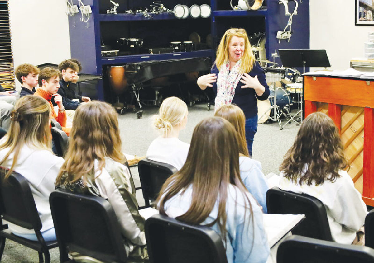  Julie Malloy teaches Shrine Catholic High School students music. 