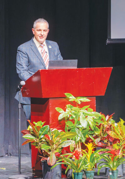  In his State of the Cities address at Farmington High School March 6, Farmington Mayor Joe LaRussa said his city is enjoying strong momentum thanks to new investment and partnerships. 