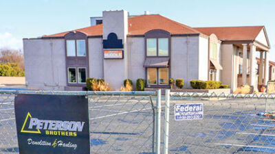  Demolition begins on former Days Inn, Gratiot Huddle 