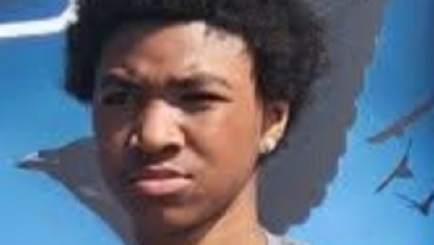  Police are looking for the public's help to find 13-year-old Taron Smith. 