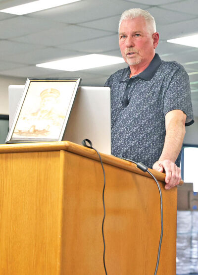  Retired Roseville Fire Department Battalion Chief Larry Huck talks about the department’s 100-year history at the Roseville Historical & Genealogical Society meeting April 21. 
