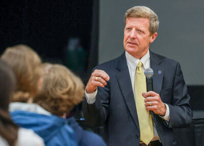  John O’Brien II, from the Oakland County Prosecutor’s Office, talks to students about impaired and distracted driving. 