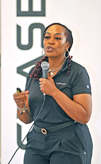  Chase Community Manager Annette Washington talks about how to spot scams. 