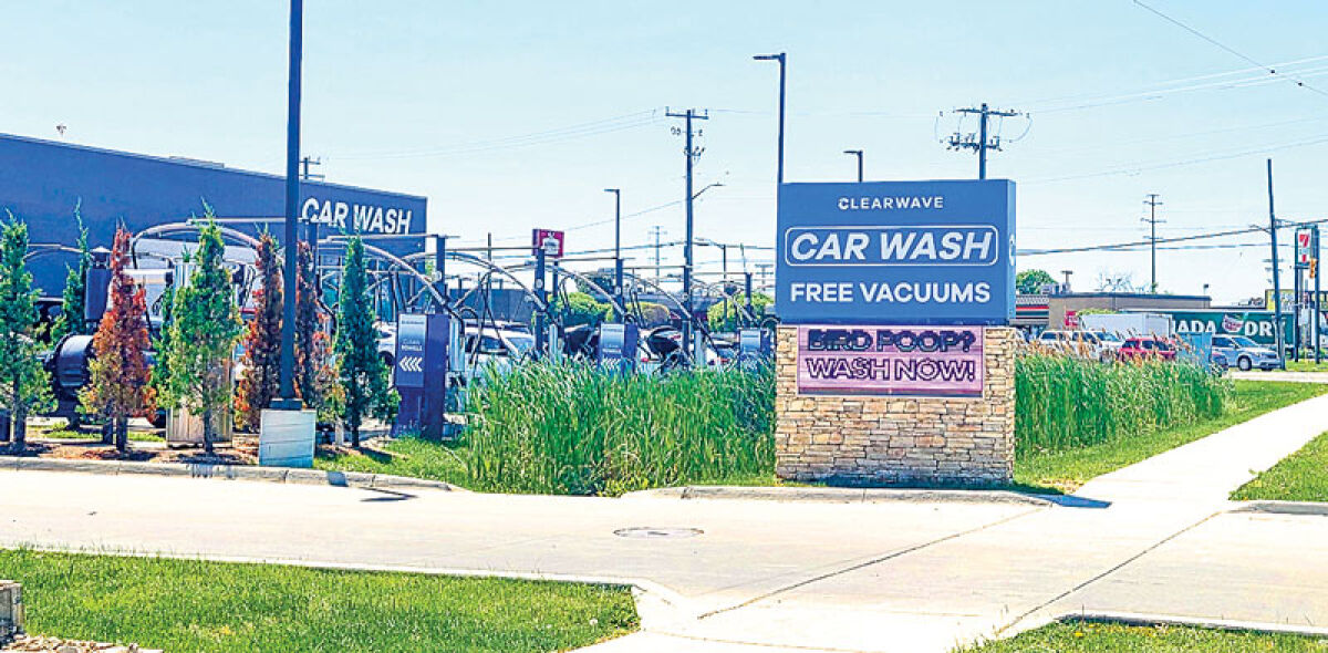  The Roseville City Council recently voted to extend a moratorium on car washes and gas stations for six months. 
