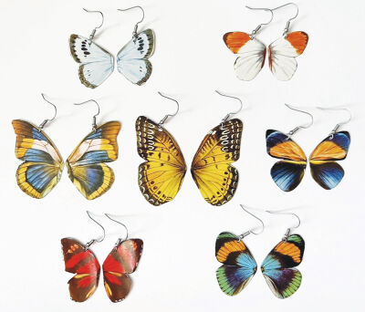  Beth Jensen will be selling her jewelry she makes using recycled tea tins and cookie tins at the Berkley Art Bash. 