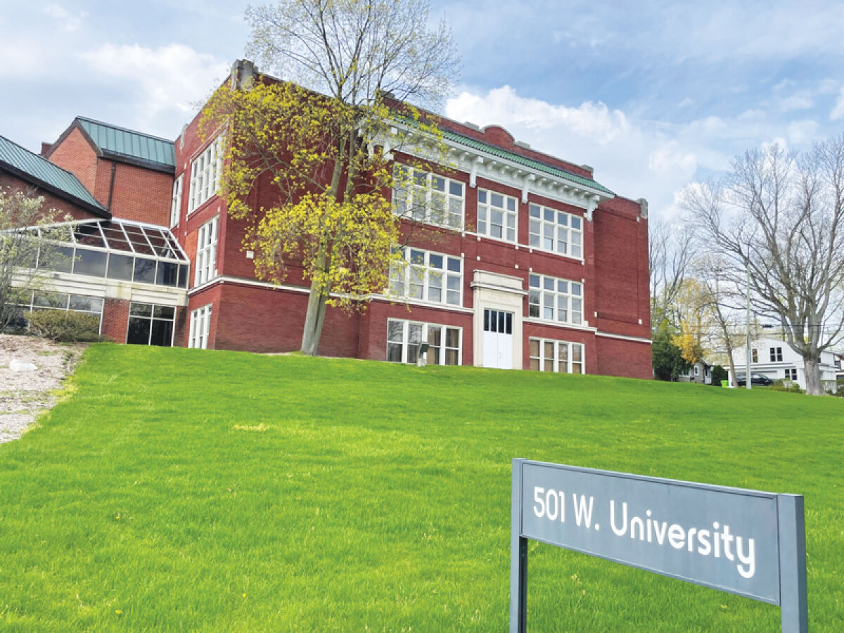  The Rochester Community Schools district is hoping to sell its former administration building at 501. W. University Drive in downtown Rochester. 