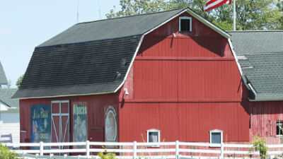  Planning Commission supports special land use, rezoning 
