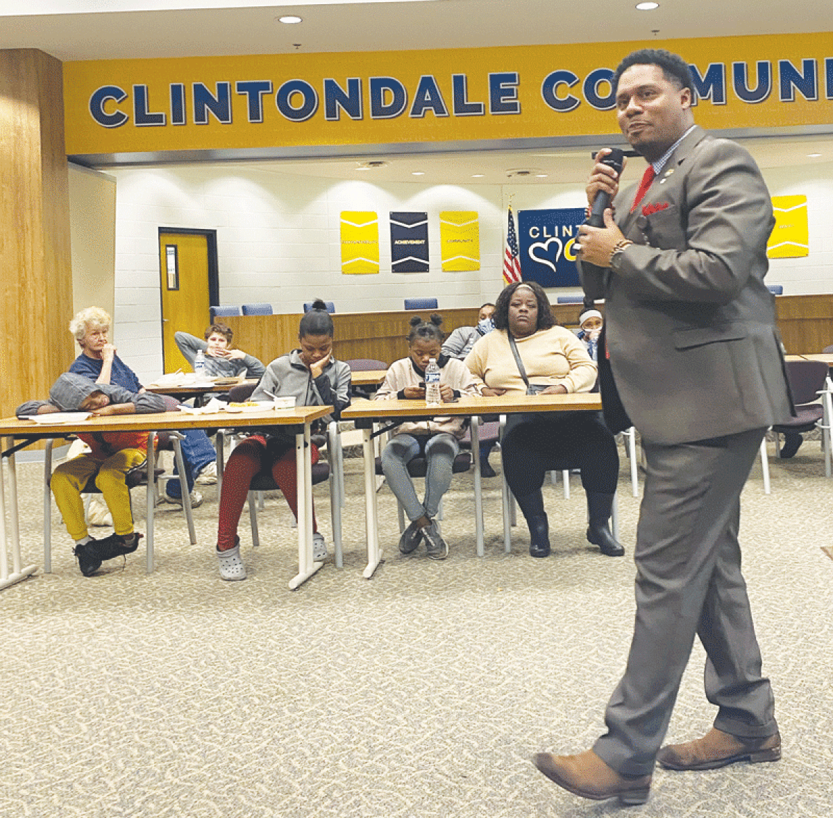  Clintondale Superintendent Rodriguez Broadnax speaks with district parents about the coming security changes at a “Soup and Salad with the Superintendent” meeting at the high school on Nov. 29. 