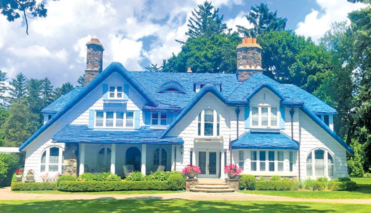  As part of a scheduled Greater West Bloomfield Historical Society program, residents will have an opportunity to learn about the blue shake roof home on Pine Lake Road. 