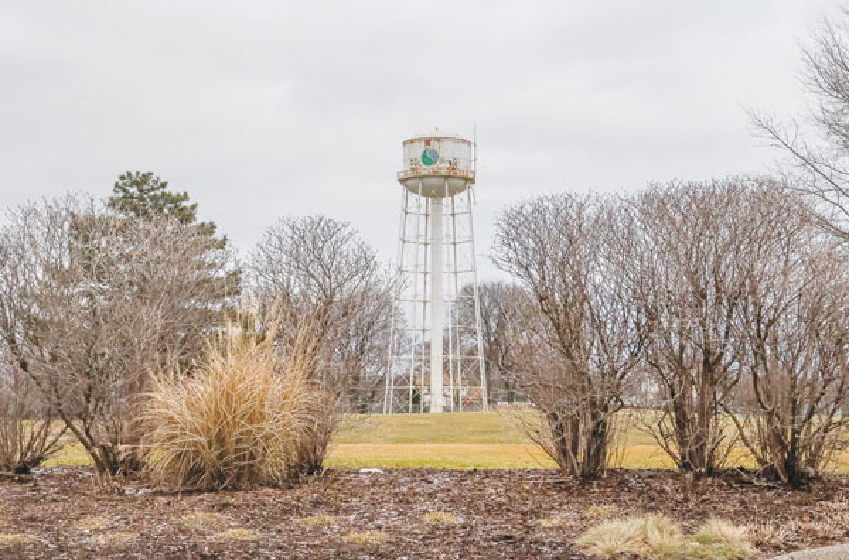  Citing concerns over its structural integrity, the St. Clair Shores City Council recently voted 5-2 to demolish the water tower that has stood since the 1920s. 