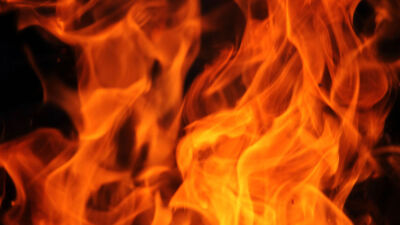  Fire at Roseville home leaves 1 dead 
