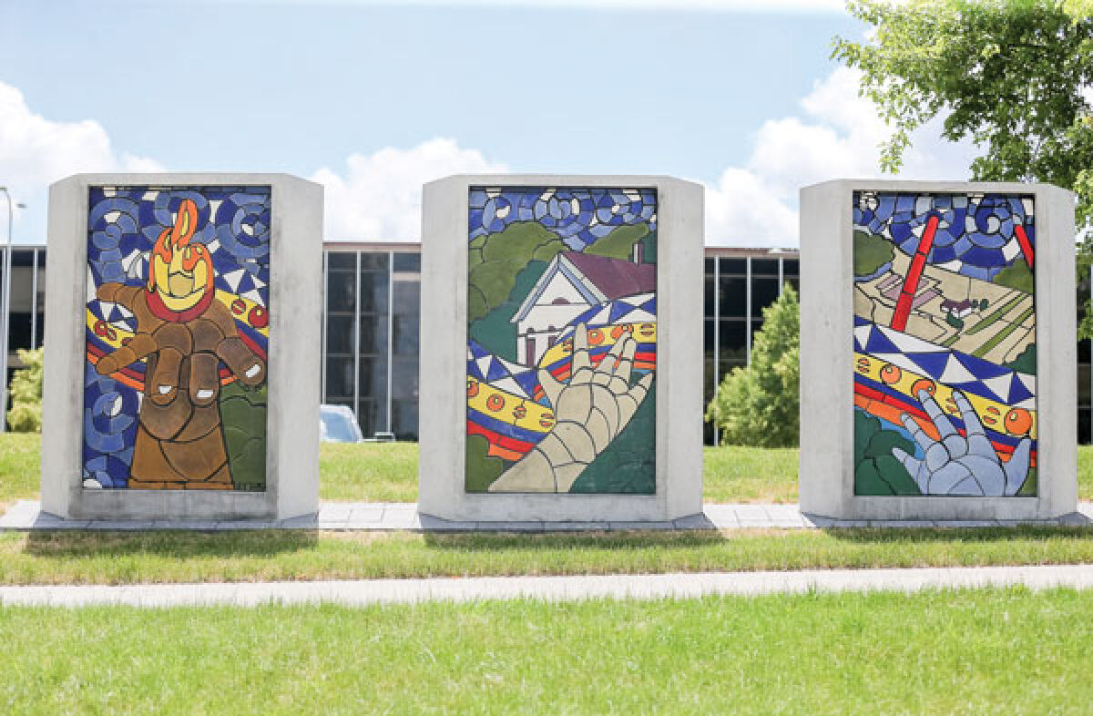 The Lawrence Technological University murals depict Southfield’s history with the Native American “Keepers of the Flame” and the Mary Thompson farmhouse.  