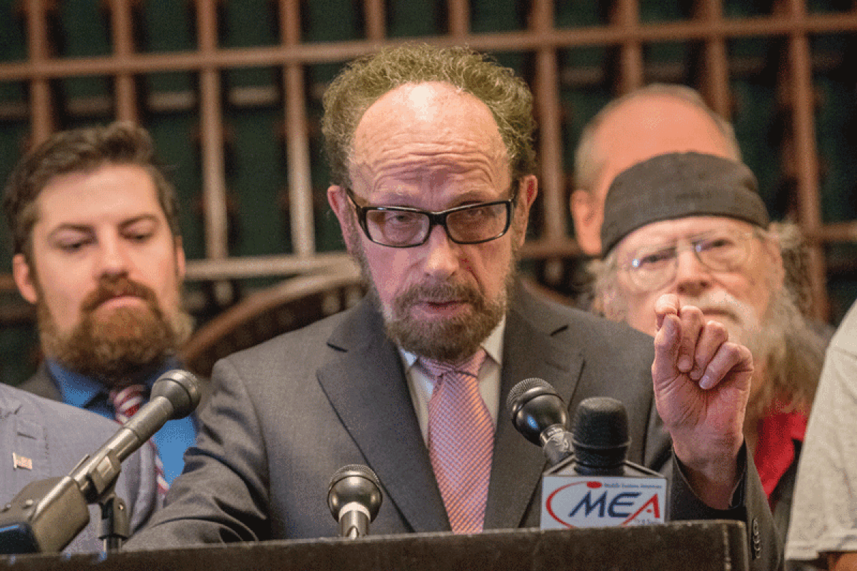 Fouts files federal lawsuit, wants back in mayoral race