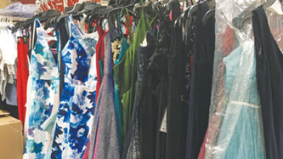  Sparkle Network invites students to fall dress sale 