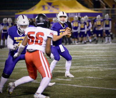  De La Salle junior quarterback Sante Gasperoni looks for an open receiver. 