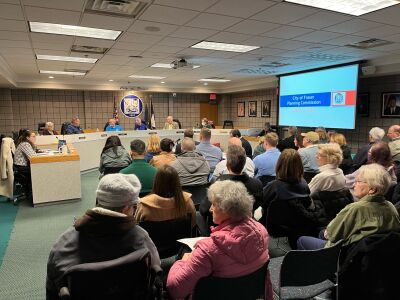 Dozens of Fraser residents spoke at the Planning Commission meeting on Jan. 3 to voice their objections to the State Bank of Fraser building site being rezoned to allow the construction of a Sheetz fast food restaurant and gas station. 