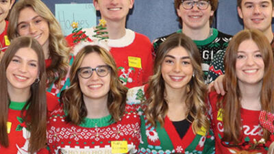  Local high school students deliver gifts to kids 