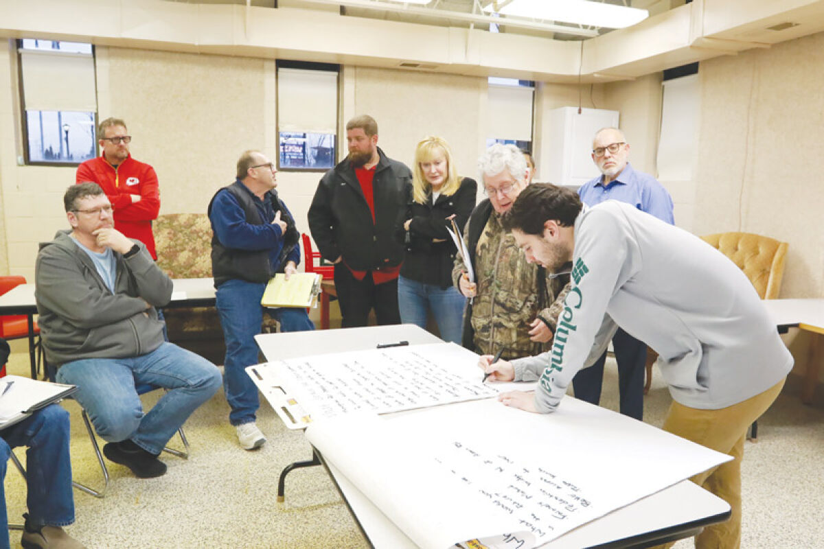  The city of Utica and the Macomb County Planning and Economic Development team hold a visioning meeting Feb. 7 at the Utica Public Library to get public input on ways to improve the downtown. 