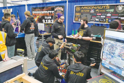  Robotics leagues such as FIRST, Tech Challenge and Lego League teach students a variety of skills, including engineering, computer programming, manufacturing, teamwork and promotion. 