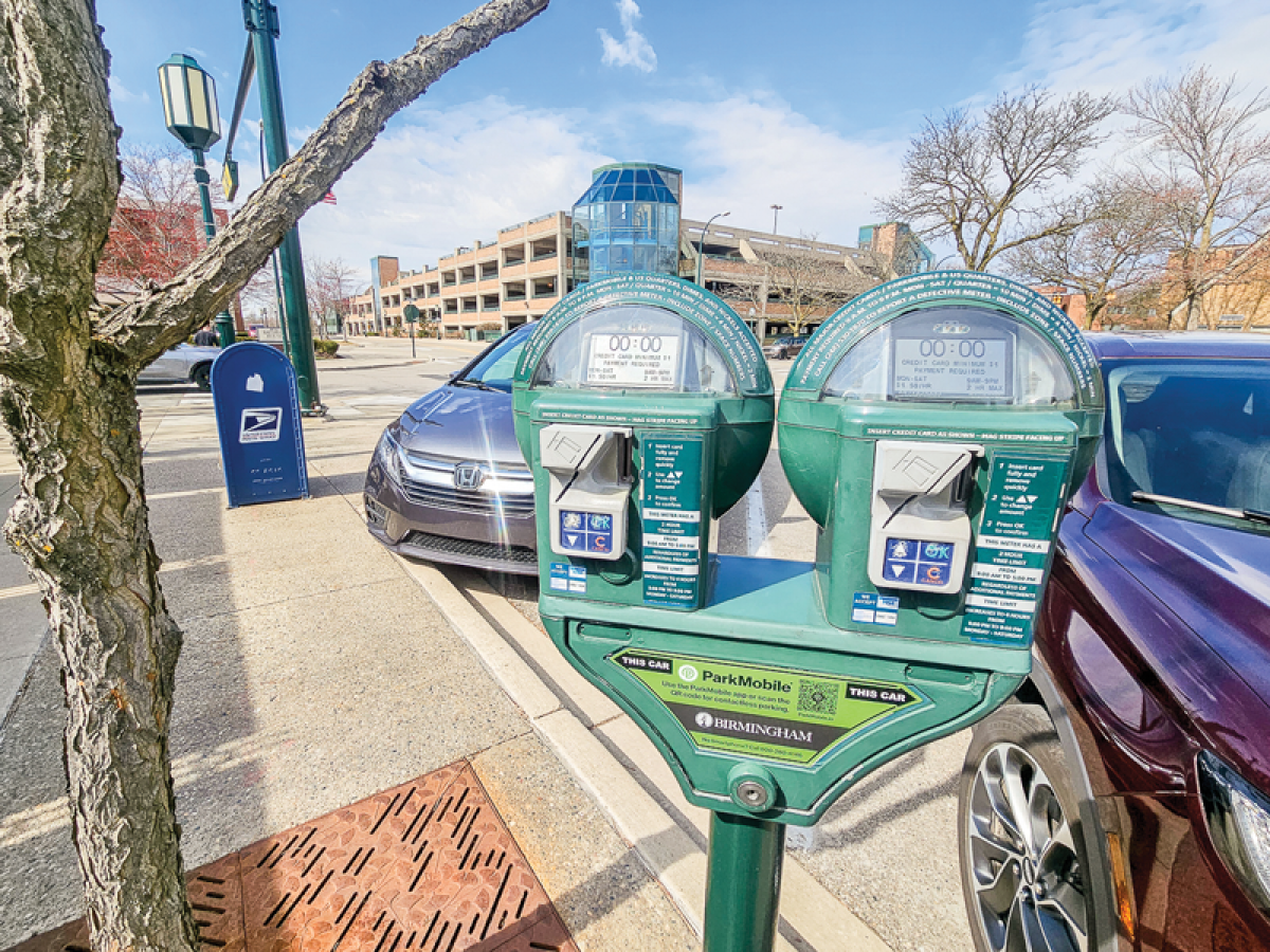  All one-hour parking meters in downtown Birmingham have been changed to two-hour zones, except those on Maple between Old Woodward and Chester, and those on Old Woodward between Willits and Brown. 