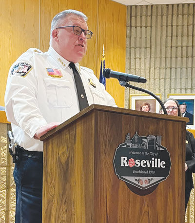  Roseville Police Chief Mitch Berlin gives a presentation about improvements to his department at the chamber of commerce’s April 23 coffee hour. 
