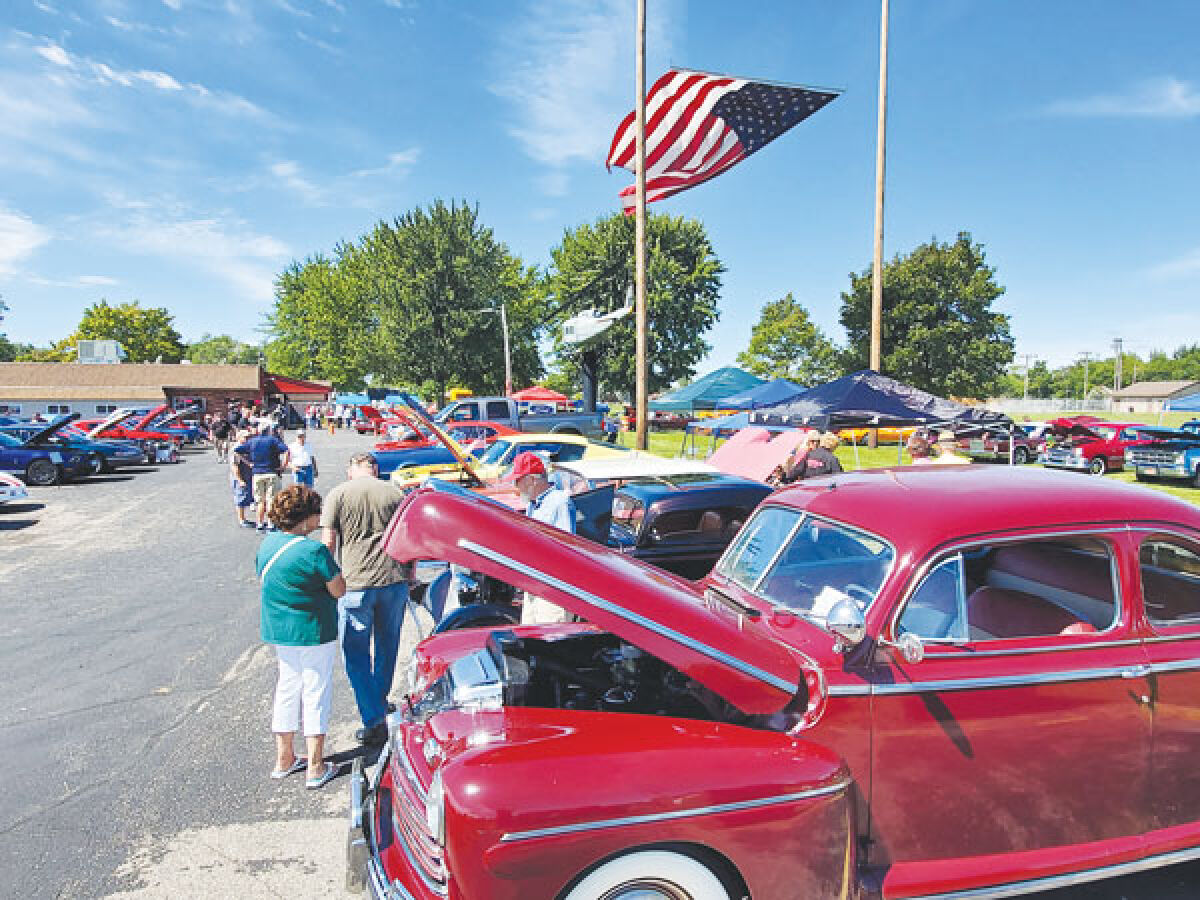  The Veterans of Foreign Wars Post 6691 in Fraser will once again be hosting its annual car show to benefit the Wreaths Across America initiative, which lays wreaths on the graves of veterans. 