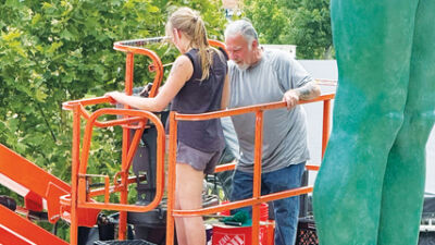  Star Dream Fountain undergoes repairs 
