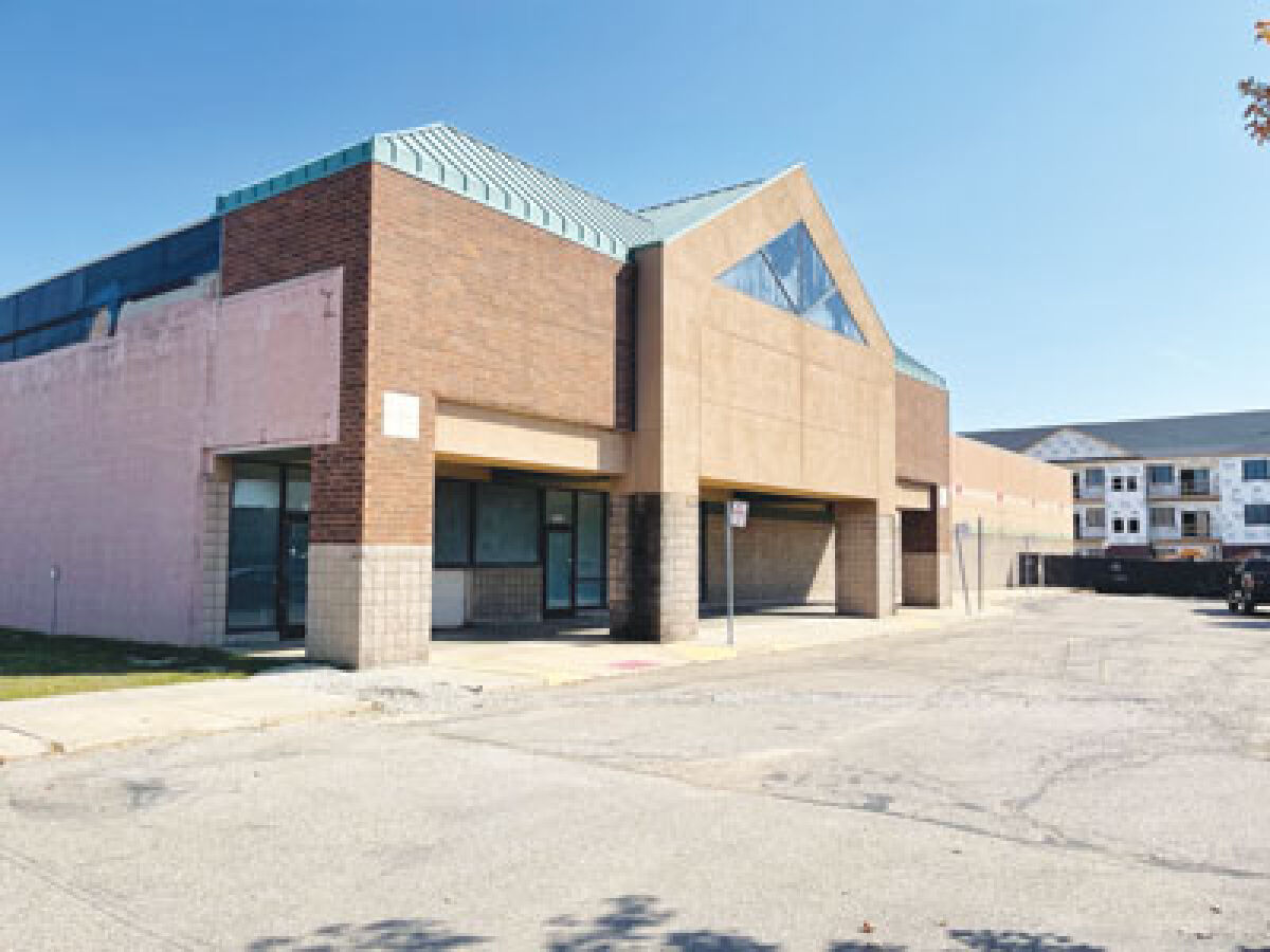  The city will host a community listening and feedback session about its new pickleball facility, to be built on Van Dyke Avenue near 15 Mile Road, from 4:30 p.m. to 6 p.m. Sept. 30 at the Sterling Heights Community Center. The facility is expected to be open in July 2026. 