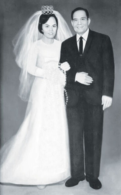  Warren resident Ruffy B. Lim will honor his parents, Lordenita, left, and Rufino, right, with an ofrenda Sept. 27 through Nov. 2 in the Detroit Institute of Art’s 13th Annual Ofrendas: Celebrating el Dia de Muertos exhibit.  