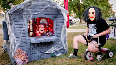  Creativity, haunts and dolls, oh my! 