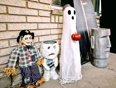  Most of the Youngs’ display pieces are handmade. 