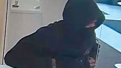 Royal Oak police investigating bank robbery 