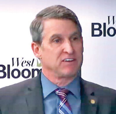  Patrick Dunn, administrator for the 48th District Court, presents the court’s 2026 budget at a Dec. 1 meeting of the West Bloomfield Township Board of Trustees. 