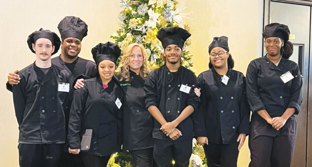  Eastpointe High School’s culinary arts students finished in third place during the recent Michigan Schools & Government Credit Union dessert competition. 