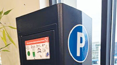  New parking meter installation is underway in downtown Royal Oak 